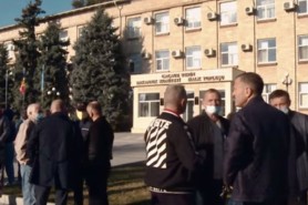 DOC // Ultimatum din Găgăuzia. 33 de deputați amenință cu nesupunere dacă Stoianoglo nu este eliberat
